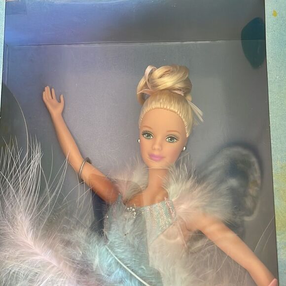 Vintage 2000 Mattel Ballet Masquerade Barbie new in box - Picture 2 of 5